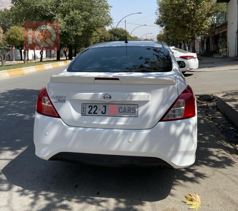 نیسان سەنی